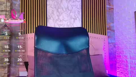 aisha__cambell online show from May 20, 11:05 am