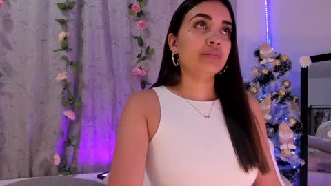 Snapshot of aisha_es chatting on December 30, 10:34 pm Aisha online show from December 30, 10:34 pm