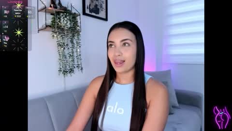 Snapshot of aisha_es chatting on January 13, 8:47 pm Aisha online show from January 13, 8:47 pm