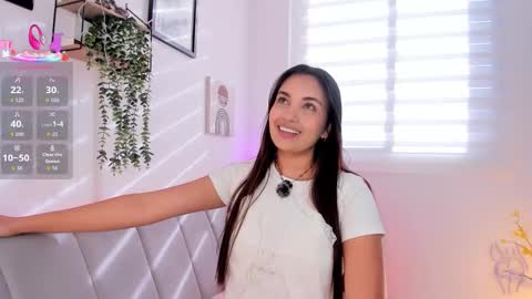 Snapshot of aisha_es chatting on March 20, 9:41 pm Aisha online show from March 20, 9:41 pm