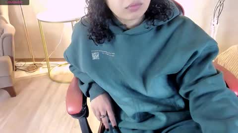 Aisha online show from February 8, 5:44 am