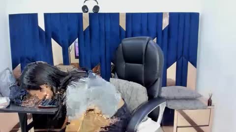 Aisha online show from May 22, 8:58 pm