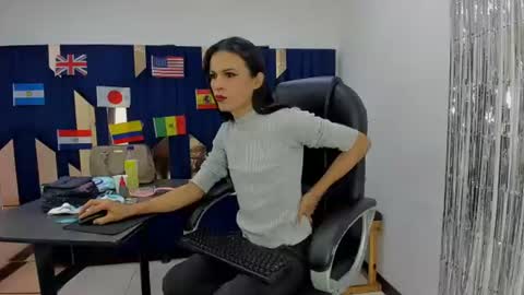 Snapshot of aisha_hotts777 chatting on July 2, 8:04 pm Aisha online show from July 2, 8:04 pm