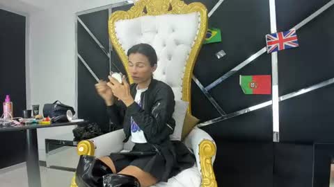 Snapshot of aisha_hotts777 chatting on July 10, 8:22 pm Aisha online show from July 10, 8:22 pm