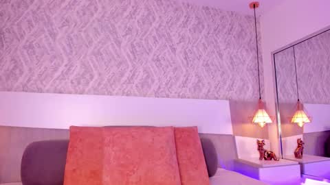 Aisha online show from October 20, 3:34 pm