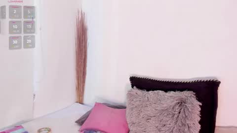 aishazaa online show from March 16, 6:01 pm