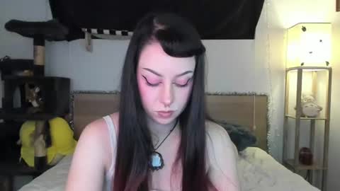 Aivie Pink online show from July 18, 8:07 am