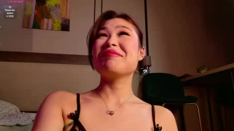 Aya online show from May 6, 9:14 am