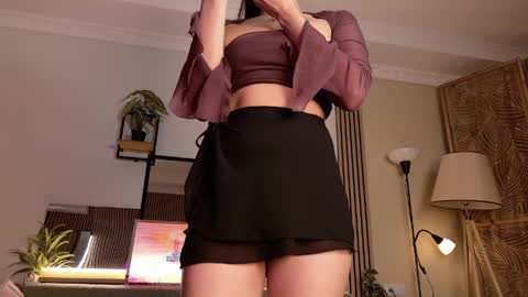 Aya online show from May 20, 9:04 am