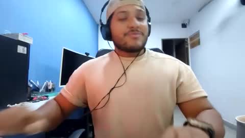 Esteban online show from November 24, 8:47 am