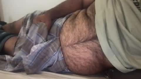 Snapshot of ajeeb_najeeb chatting on February 17, 5:21 pm BigHairyGuy online show from February 17, 5:21 pm