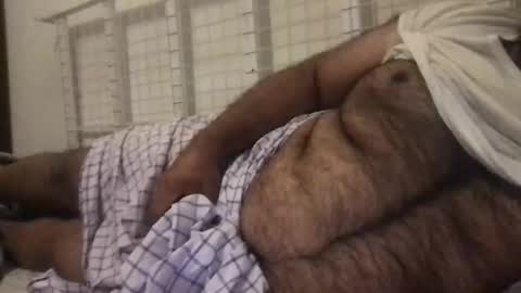 Snapshot of ajeeb_najeeb chatting on January 9, 10:22 pm BigHairyGuy online show from January 9, 10:22 pm