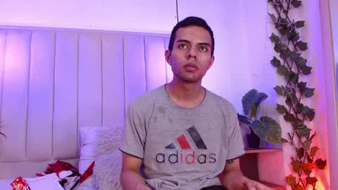 aji_golds online show from May 23, 7:40 pm