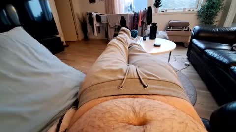 ak_2 online show from February 15, 3:42 pm