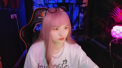 Akemi online show from March 3, 3:31 pm