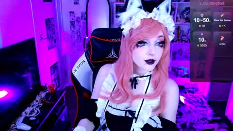 Aki online show from May 3, 7:20 pm