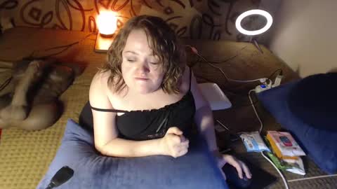 Snapshot of akindmodel chatting on January 25, 7:49 pm Natalie online show from January 25, 7:49 pm