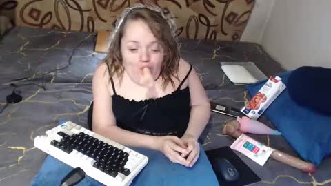 Snapshot of akindmodel chatting on February 24, 6:26 pm Natalie online show from February 24, 6:26 pm