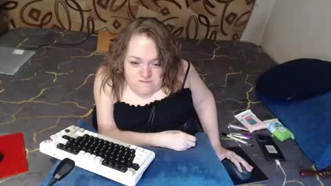 Snapshot of akindmodel chatting on February 26, 6:43 pm Natalie online show from February 26, 6:43 pm