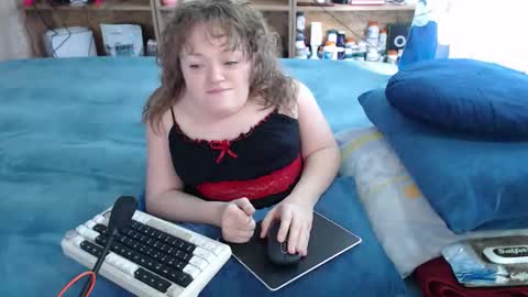 Snapshot of akindmodel chatting on September 20, 3:51 am Natalie online show from September 20, 3:51 am