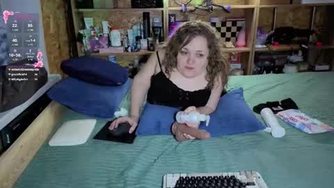 Natalie online show from January 6, 4:43 pm