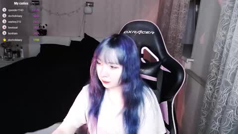 akirahartyx online show from March 25, 4:46 pm