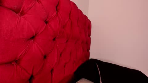 akirahattori__ online show from February 3, 6:40 am