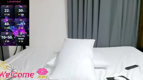 akishaa online show from April 13, 6:19 am