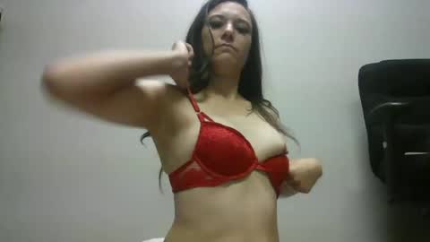 Snapshot of akizzy021 chatting on June 17, 3:02 pm akizzy021 online show from June 17, 3:02 pm