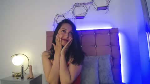 Snapshot of alaana_sweet_ chatting on May 26, 1:29 pm ALAANA online show from May 26, 1:29 pm