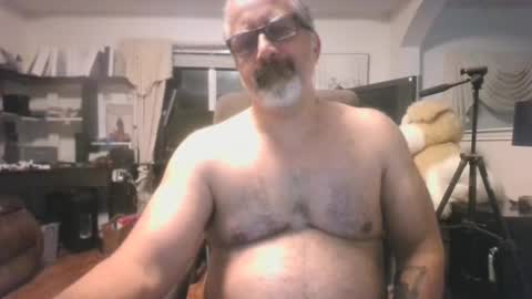 aladdin31673 online show from January 9, 1:41 am