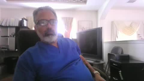 aladdin31673 online show from March 9, 10:47 pm