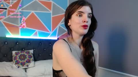           online show from April 28, 9:47 am
