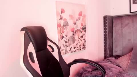 Alaia Carter online show from December 23, 3:48 am