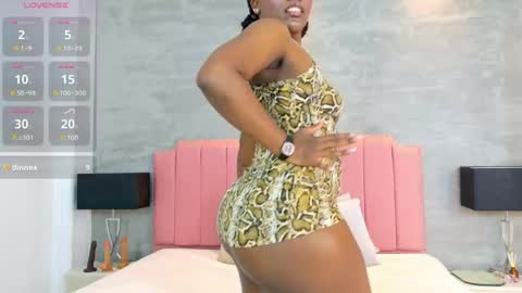 Snapshot of alaia_colins chatting on April 25, 1:08 am alaia_colins online show from April 25, 1:08 am