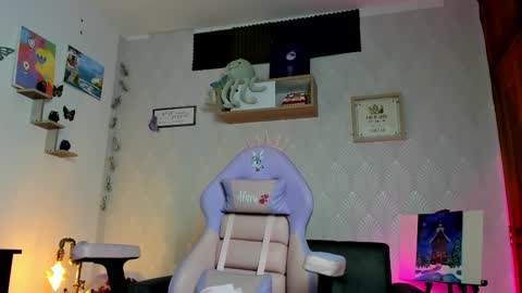 Alaia online show from February 11, 8:03 pm