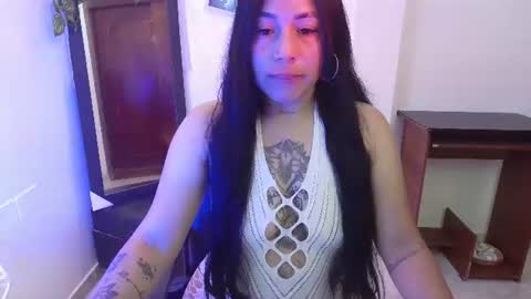 Snapshot of alaia_sweet18 chatting on August 2, 1:09 pm Alaia online show from August 2, 1:09 pm