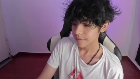 Snapshot of alan18n chatting on January 12, 5:34 am alan18n online show from January 12, 5:34 am