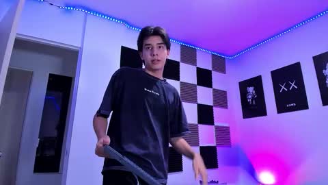 Alan Boy online show from March 22, 1:20 am