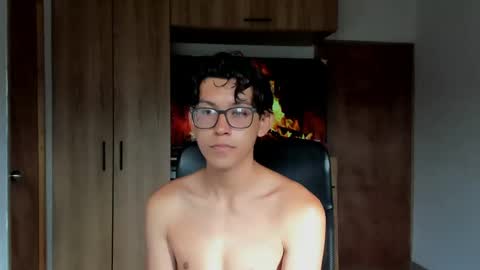 Alan and Criss - WE JUST FRIENDS WITH BENEFITS BOTH VERS online show from May 29, 1:09 pm