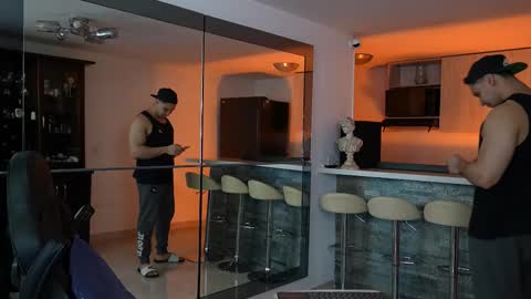 Snapshot of alan_vidal chatting on February 23, 1:03 am Alan Vidal online show from February 23, 1:03 am