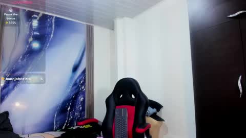 alana_carvajal online show from May 25, 7:20 pm