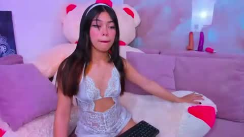 Snapshot of alana_deivis chatting on June 14, 2:46 am alana_deivis online show from June 14, 2:46 am