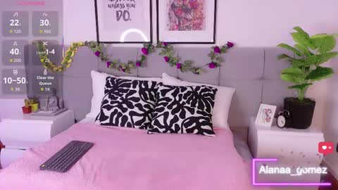 Snapshot of alanaa_gomez chatting on September 13, 12:27 pm Alanaa online show from September 13, 12:27 pm