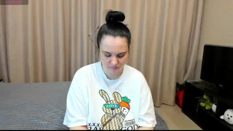 Julia online show from May 29, 8:29 pm