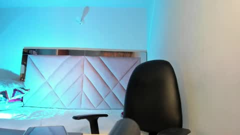 alanah connors online show from May 22, 6:46 pm