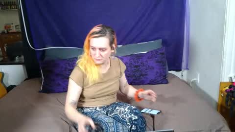 Alani online show from October 11, 8:29 pm