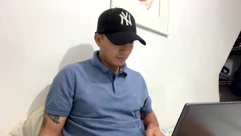 alanj998 online show from September 30, 3:44 am