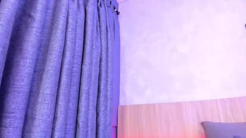 Snapshot of alanna_hank chatting on February 18, 2:18 am Alanna online show from February 18, 2:18 am