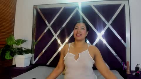 alannaht online show from May 24, 2:22 pm